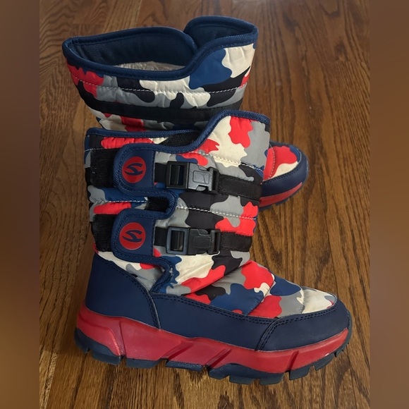 Boys Camo Insulated Winter Snow Boots Size 35 Youth US 3–3.5 - Picture 2 of 8